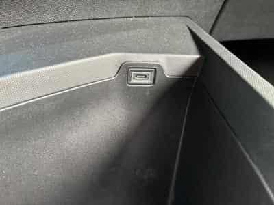 PEUGEOT 5008 Hybrid 136ch Allure e-DCS6 (2025) - Photo 12