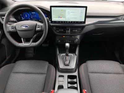 Ford Focus ST-Line X (2024) - Photo 8
