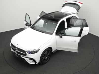 Mercedes GLC 300 4MATIC Pano+Burm+Kamera+Memo (2025) - Foto 12