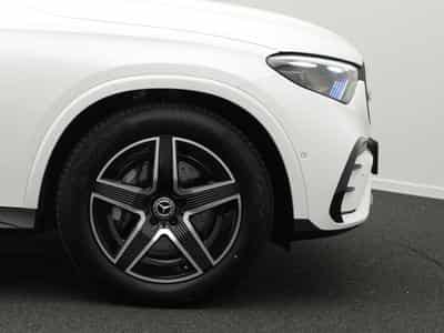 Mercedes GLC 300 4MATIC Pano+Burm+Kamera+Memo (2025) - Foto 6
