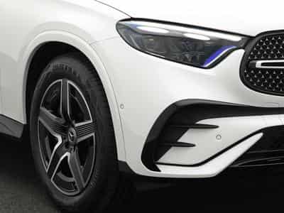 Mercedes GLC 300 4MATIC Pano+Burm+Kamera+Memo (2025) - Foto 7