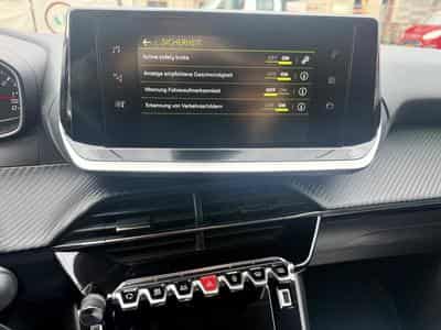 Peugeot 208 1.2 PureTech 100 EAT8 Allure (2022) - Photo 14