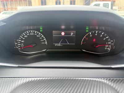Peugeot 208 1.2 PureTech 100 EAT8 Allure (2022) - Photo 15