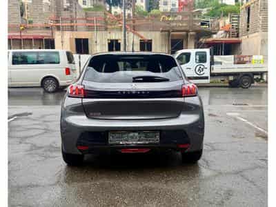 Peugeot 208 1.2 PureTech 100 EAT8 Allure (2022) - Photo 5
