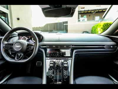 Aston-Martin DB12 COUPE 4.0 V8 BITURBO - ALUMINITE SILVER (2024) - Foto 13