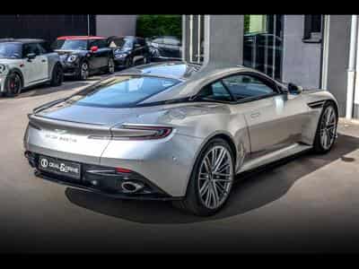 Aston-Martin DB12 COUPE 4.0 V8 BITURBO - ALUMINITE SILVER (2024) - Foto 7