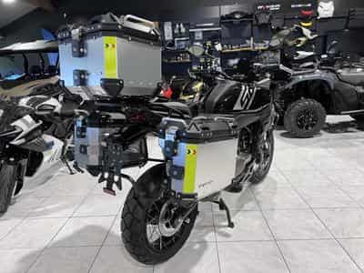 QJmotor SRT 600 SX TOURING (2026) - Photo 3