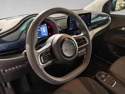 Fiat 500 500e 42 kWh Icon (2022) - Foto 8