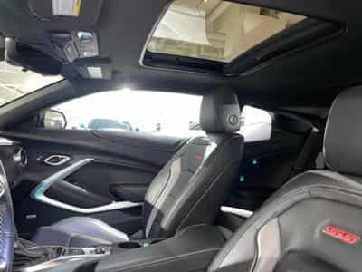 Chevrolet Camaro USA 6.2 V8 Sport (2022) - Foto 13