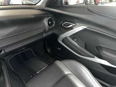 Chevrolet Camaro USA 6.2 V8 Sport (2022) - Foto 9