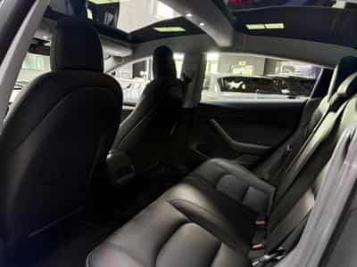 Tesla Model 3 Long Range Dual Motor (2022) - Photo 11