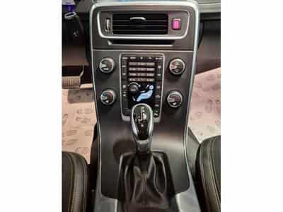 Volvo V60 D3 GEARTRONIC CUIR NAVI (2016) - Photo 9