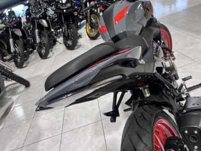 KL Motorcycle Duel 125 ABS (2026) - Photo 5