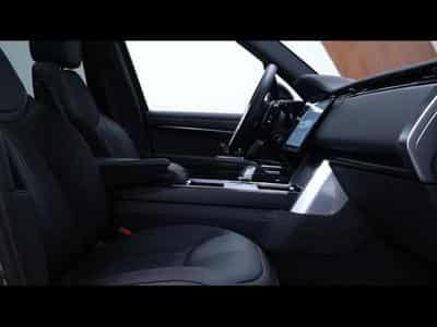 Land-Rover Range Rover SWB D300 SE AWD Auto (2026) - Photo 11