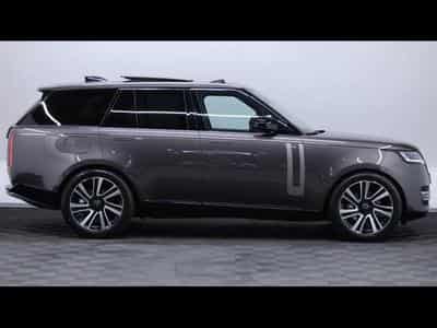 Land-Rover Range Rover SWB D300 SE AWD Auto (2026) - Photo 4