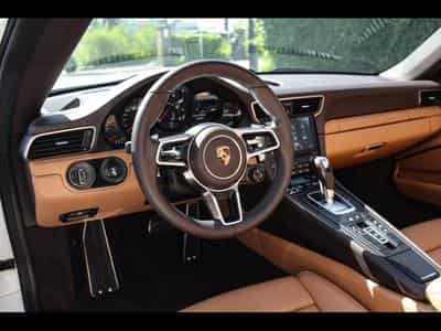 Porsche 911 .2 911 CARRERA S CABRIOLET PDK – WHITE (2016) - Photo 9
