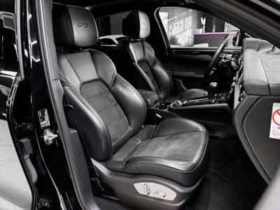 Porsche Macan III GTS (2021) - Photo 14