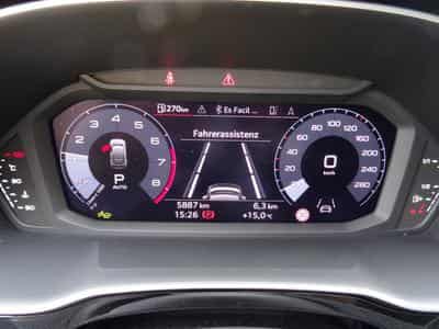 Audi Q3 Sportback S-Line 45 TFSI 245CV quattro S (2025) - Photo 13