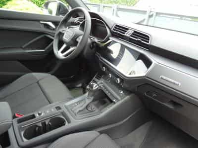 Audi Q3 Sportback S-Line 45 TFSI 245CV quattro S (2025) - Photo 7