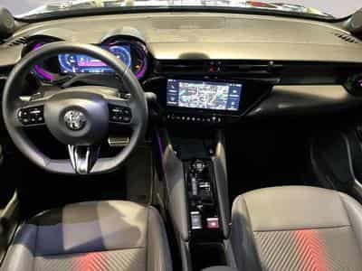 Alfa-Romeo Junior 1.2 Hybrid 136 eDCT6 TI (2025) - Foto 7