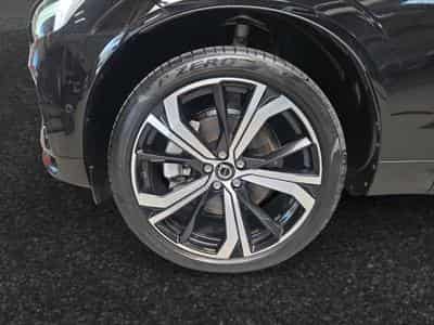 Volvo XC60 B4 Plus Dark / Essence (2024) - Photo 10
