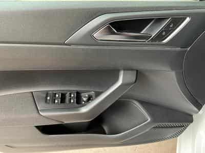 VW Taigo R-Line+DSG+Black-Style+Keyless+AHK (2023) - Foto 14
