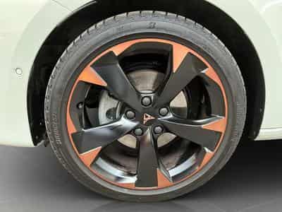 Cupra Leon DSG+Dinamica+Pure-Perf.+Skyline+Int.-Drive (2025) - Photo 8