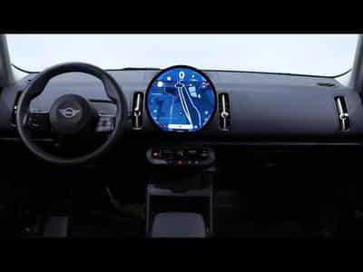MINI Countryman 1.5 170 MHEV Classic (2024) - Photo 15