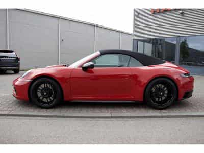 Porsche 911 992 Carrera 4 GTS Cabrio (2022) - Foto 2