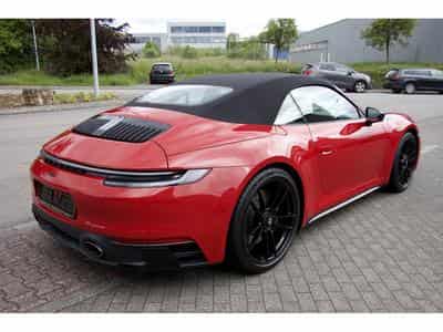 Porsche 911 992 Carrera 4 GTS Cabrio (2022) - Foto 4
