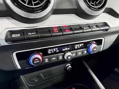Audi Q2 35 TFSI S-Line 150 CV *ATTELAGE* (2021) - Foto 15