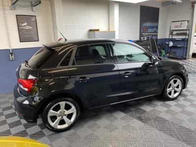 Audi A1 1.0 tfsi 115 (2018) - Foto 3