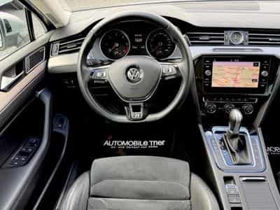 VW Passat Passat Variant R Line 2.0 TDI DSG 4Motion (2019) - Photo 11
