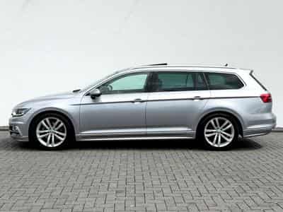 VW Passat Passat Variant R Line 2.0 TDI DSG 4Motion (2019) - Photo 8