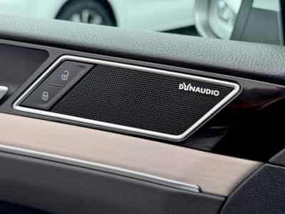 VW Passat Passat Variant R Line 2.0 TDI DSG 4Motion (2019) - Photo 15