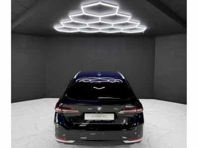 BMW 520 Touring (2025) - Foto 4