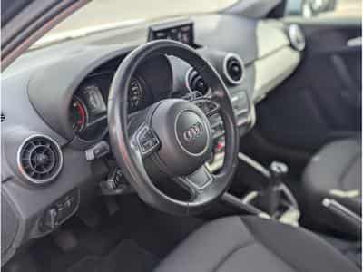 Audi A1 SB 1.0 TFSI S-LINE (2018) - Photo 6