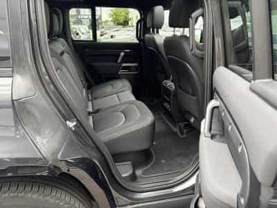 Land-Rover Defender Defender 110 Hybrid X-Dynamic SE/CARPATHIAN (2023) - Photo 13
