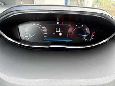 Peugeot 5008 5008 BlueHDi 130 EAT8 Allure Pack (2023) - Photo 14