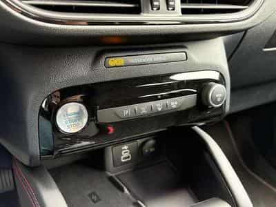 Ford Kuga Kuga 2.5 Duratec FHEV ST-LINE (2025) - Photo 15