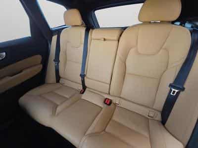 Volvo XC60 B5 AWD Ultra Dark / Essence (2025) - Foto 14