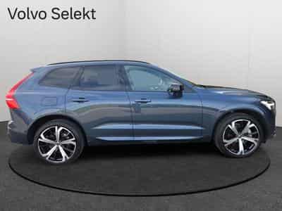 Volvo XC60 B5 AWD Ultra Dark / Essence (2025) - Foto 4