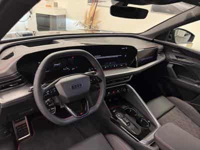 Audi Q5 SUV S line 204 CH / 150 KW TFSI quattro S tronic (2026) - Foto 2