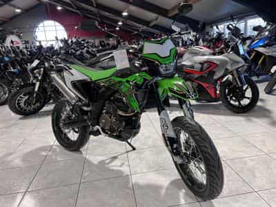 KL Motorcycle KXE Motard 125 SM ABS (2026) - Photo 7