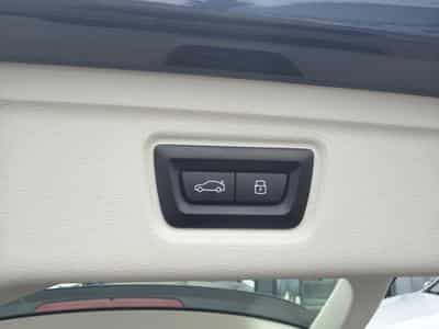 BMW 318 i BREAK AUTO 2.0 156CV BA8 (2024) - Photo 10