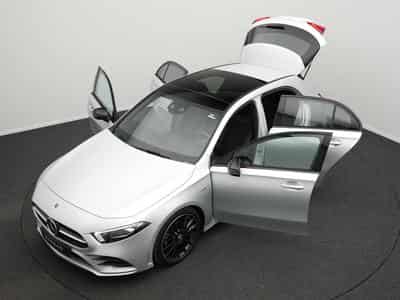 Mercedes A 200 AMG-Line Pano+Multi+19"+Ambi (2022) - Foto 12