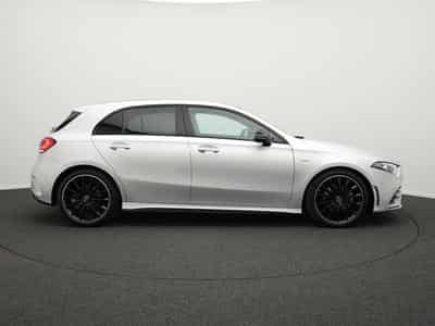 Mercedes A 200 AMG-Line Pano+Multi+19"+Ambi (2022) - Foto 5