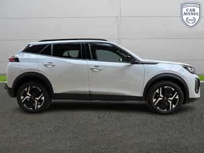 PEUGEOT 2008 1.2 100ch S&S Allure (2024) - Photo 5