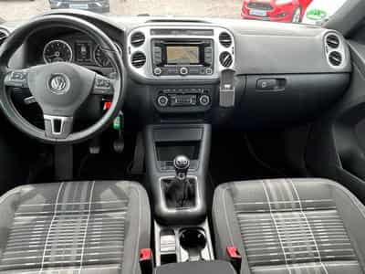 VW Tiguan Tiguan Lounge Sport &amp; Style BMT *Bi-Xenon*Navi* (2015) - Photo 10
