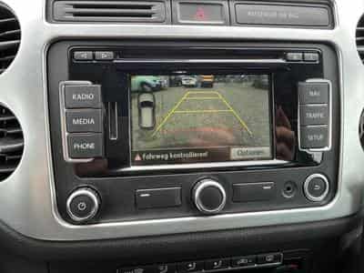 VW Tiguan Tiguan Lounge Sport &amp; Style BMT *Bi-Xenon*Navi* (2015) - Photo 12